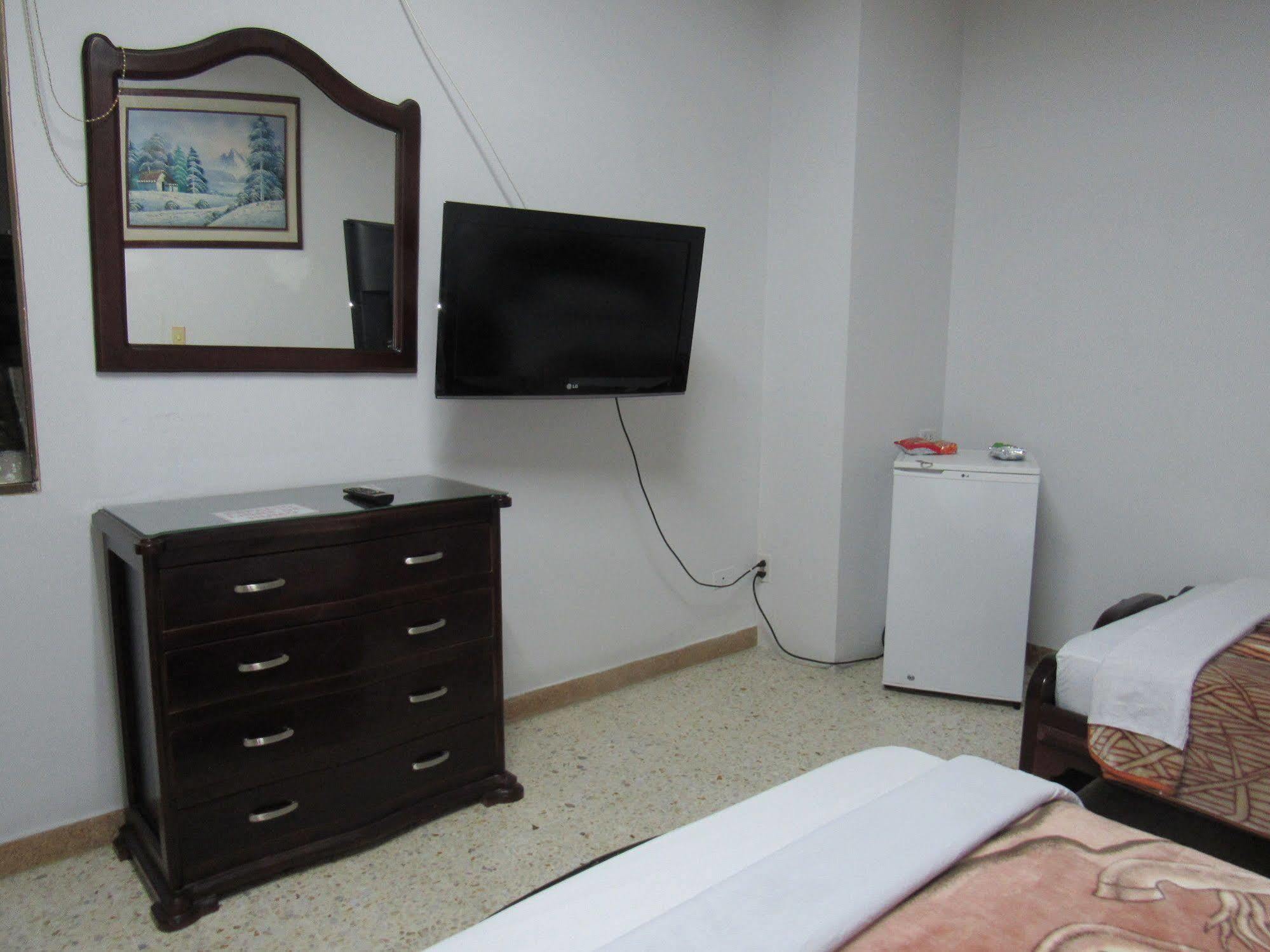 Hotel Ejecutivo Pereira Extérieur photo