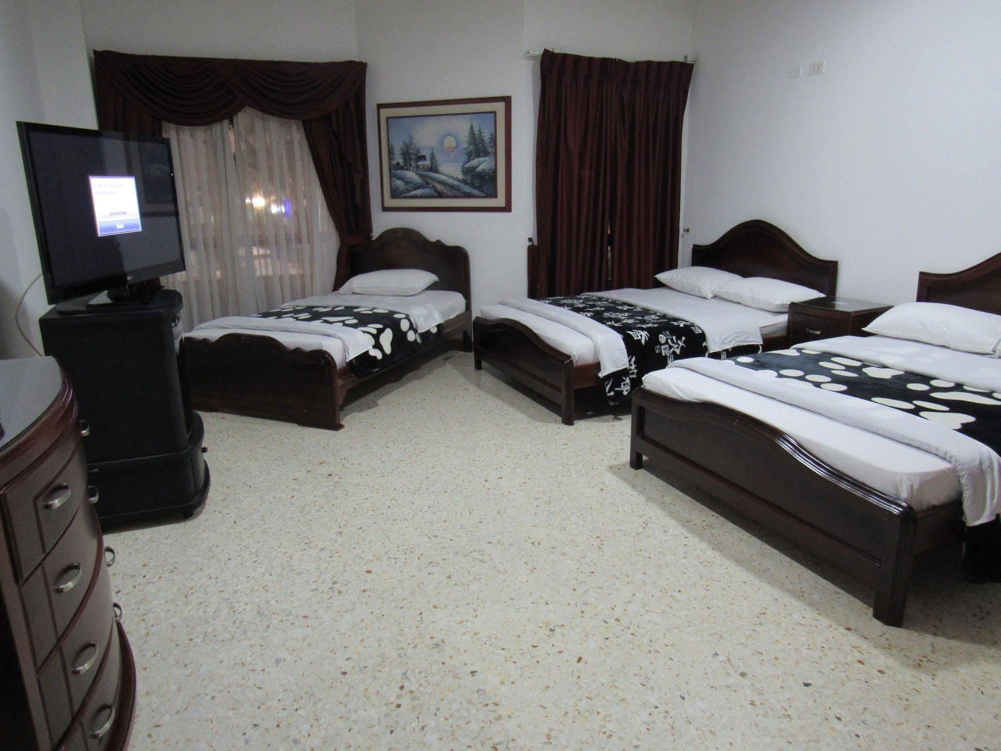 Hotel Ejecutivo Pereira Extérieur photo
