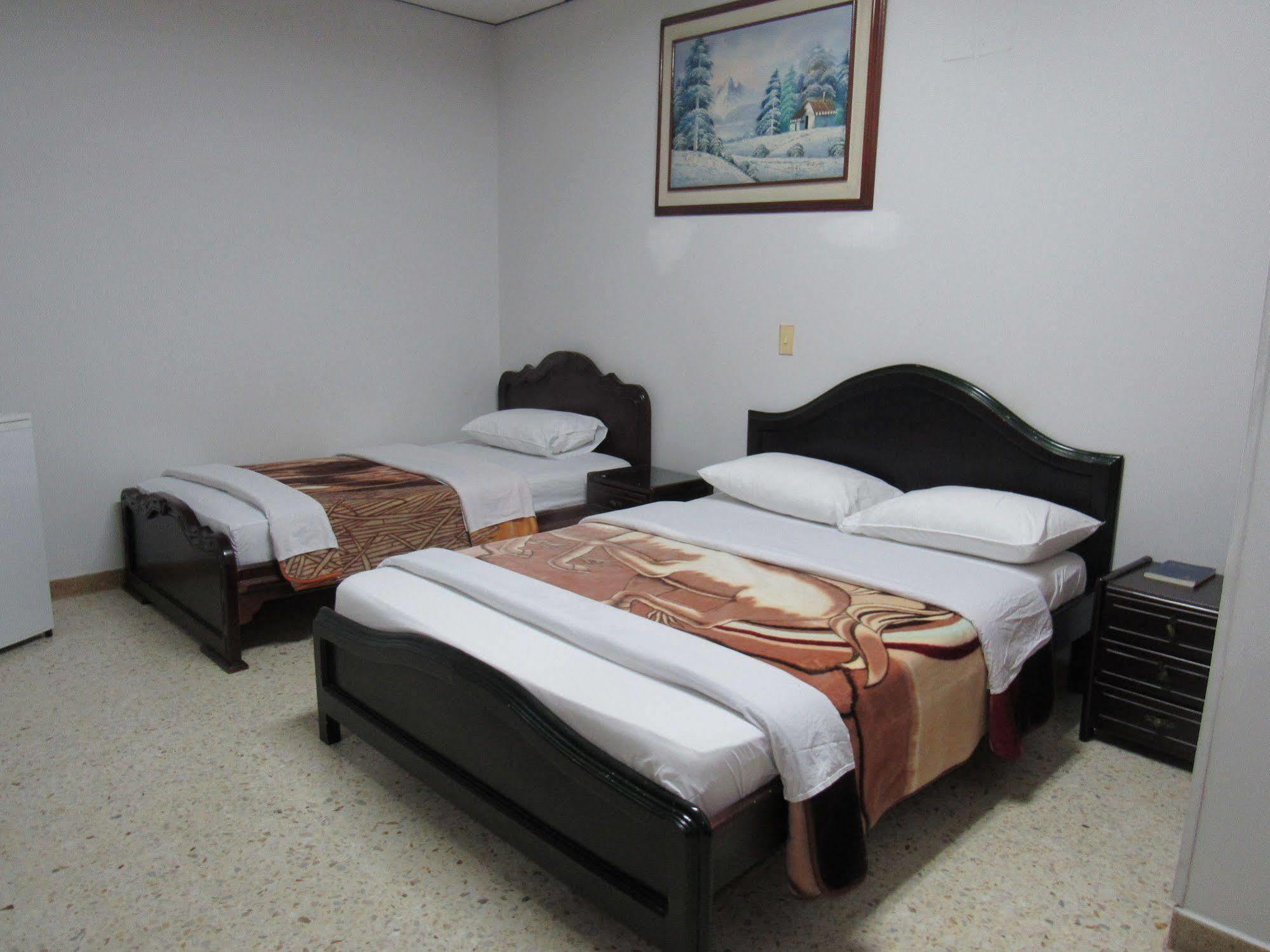 Hotel Ejecutivo Pereira Extérieur photo