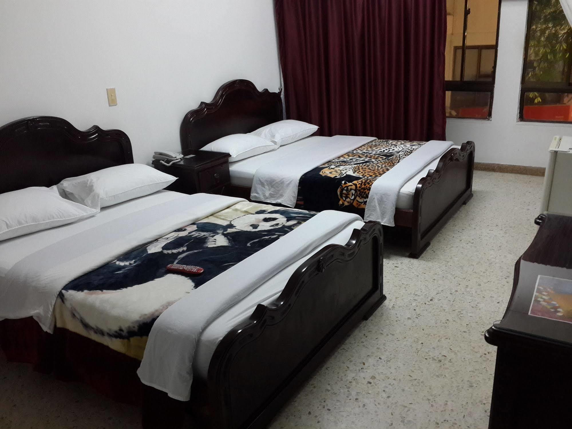 Hotel Ejecutivo Pereira Extérieur photo