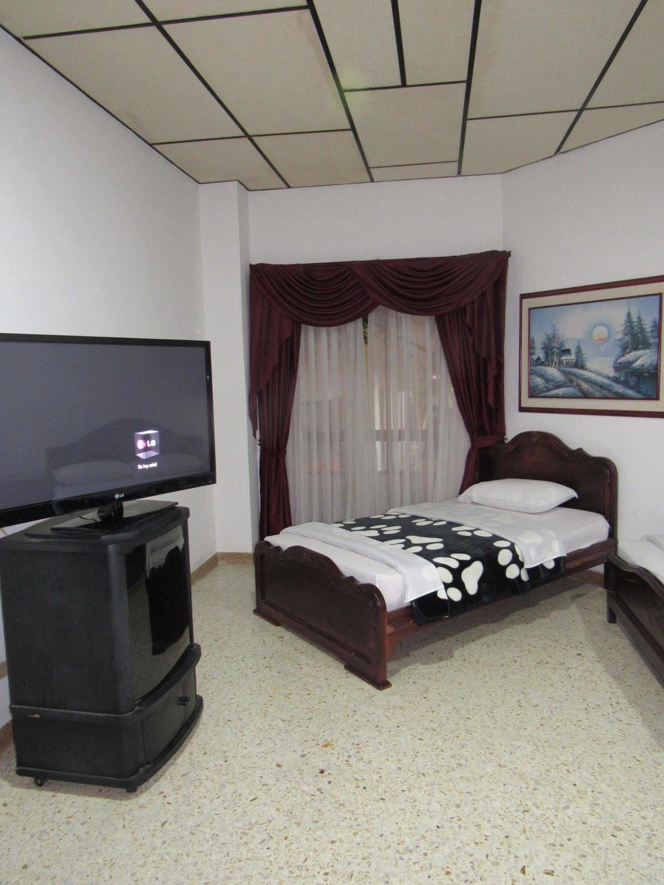 Hotel Ejecutivo Pereira Extérieur photo