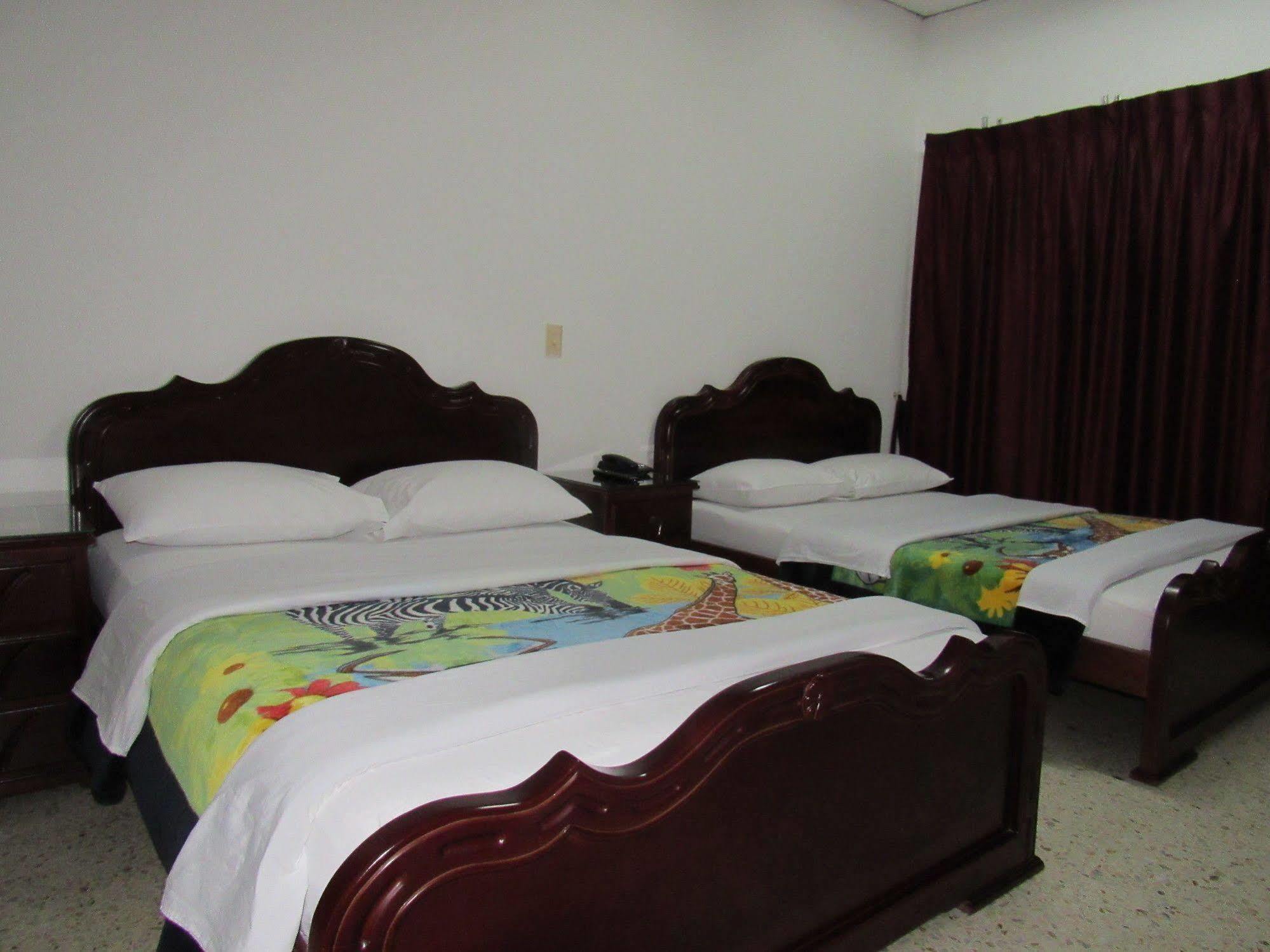 Hotel Ejecutivo Pereira Extérieur photo