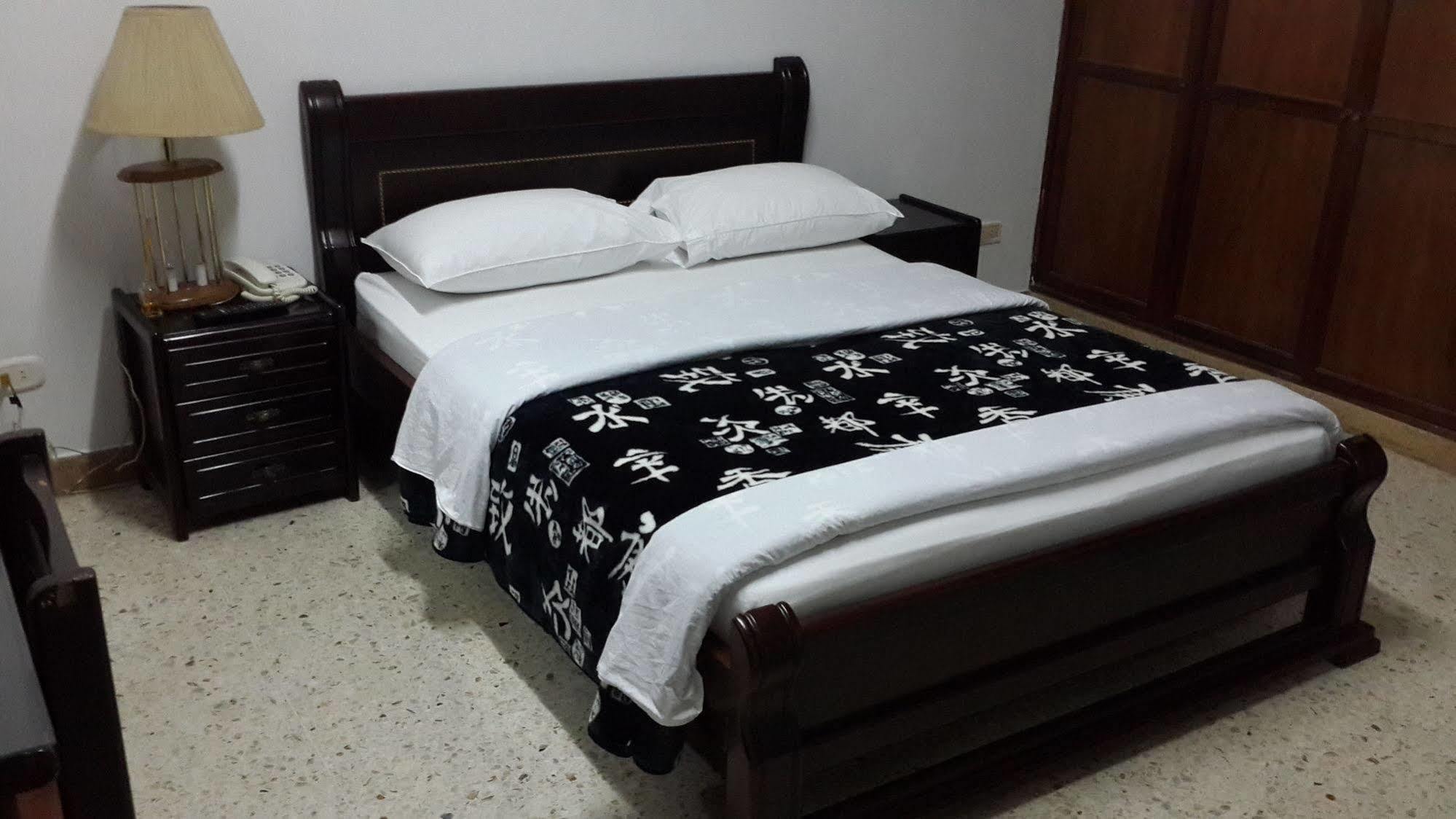 Hotel Ejecutivo Pereira Extérieur photo