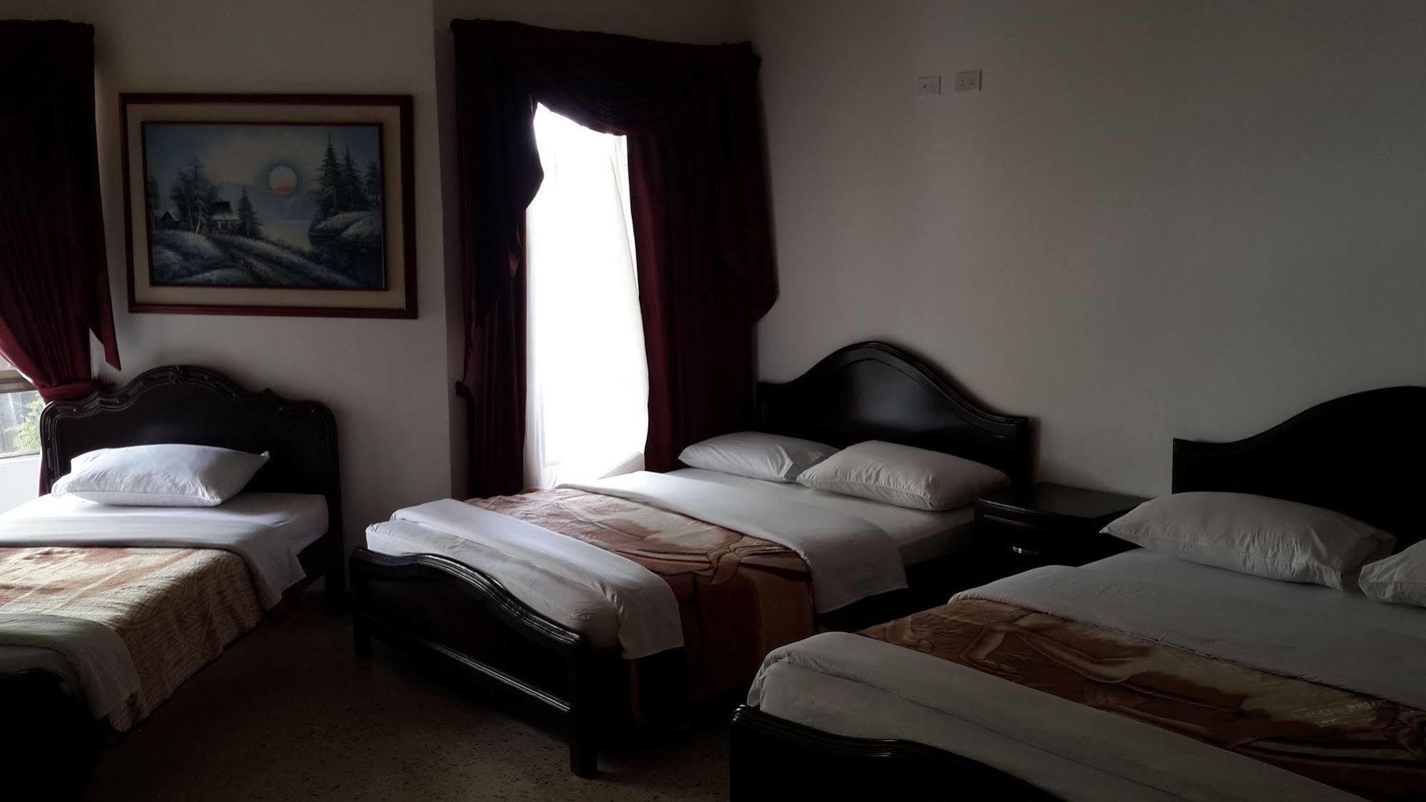 Hotel Ejecutivo Pereira Extérieur photo